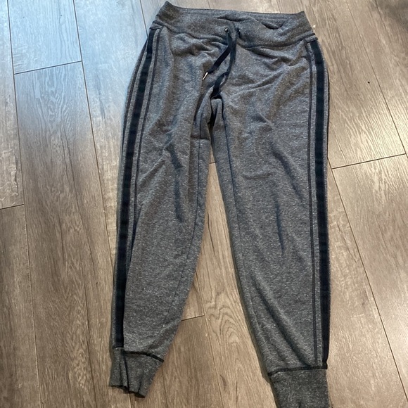 Athleta LAX Gray Jogger Sweat Pants Striped M - Picture 2 of 5